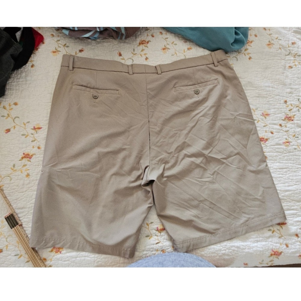 Pebble Beach Performance Mens Golf Shorts Tan Khaki Size 44 Stretch Flat Front - Picture 5 of 6